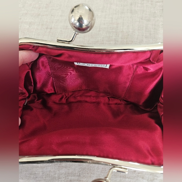 La Regale Red Satin Clutch - Picture 4 of 8